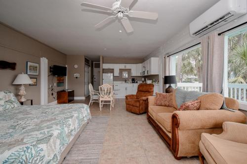 Posezení v ubytování Park Place Unit 121