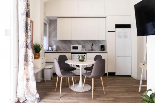 AR Madrid Ventas Moderno Apartamento 2 Hab y 2 Baños, Excelente Comunicación