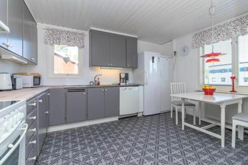 Φωτογραφία από το άλμπουμ του JON543-Hjaeltevad-Timmervaegen-18 σε Bellö