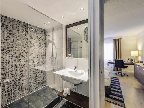 Ένα μπάνιο στο Mercure Aachen Europaplatz