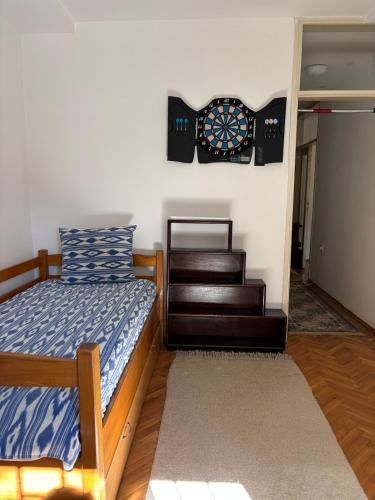 Cama o camas de una habitación en Spacious Apartment in Banovo Brdo