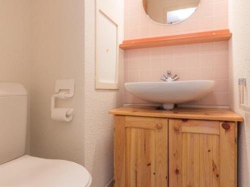 Duplex lumineux skis aux pieds avec balcon