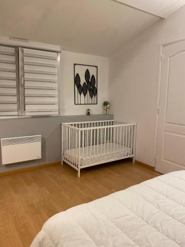 Foto Maison de village avec jardin 15mn des plages, wifi, 2 chambres, jardin 2