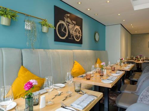 Ресторан / где поесть в Mercure Hotel Köln West