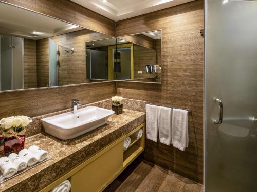 Koupelna v ubytování Rixos Premium Seagate