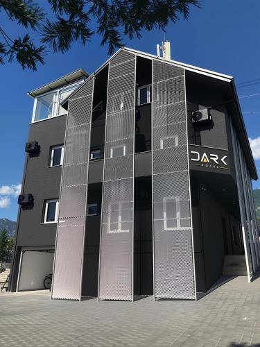 Dark Boutique Hotel
