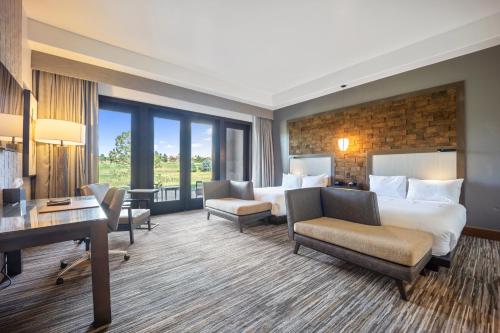 Area soggiorno di Flying Horse Resort & Club