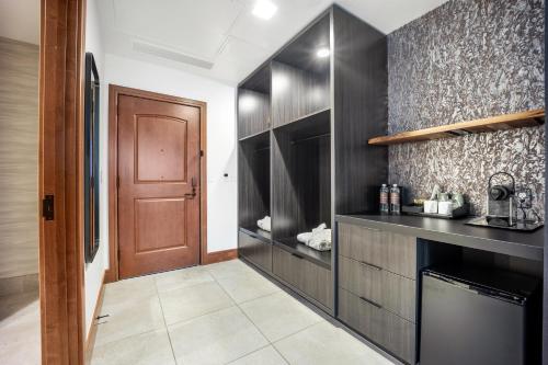 Cucina o angolo cottura di Flying Horse Resort & Club