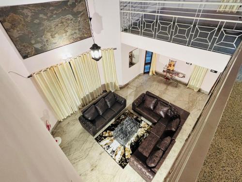 Zona de estar de Majestic Villa Luxurious 5BHK AC