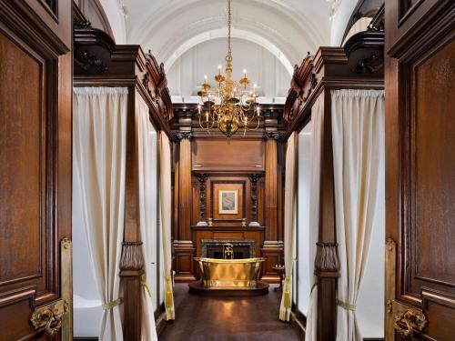 Фотография из галереи Raffles London at The OWO в Лондоне