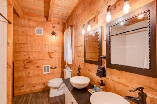 Ένα μπάνιο στο Beaver Rock Lodge