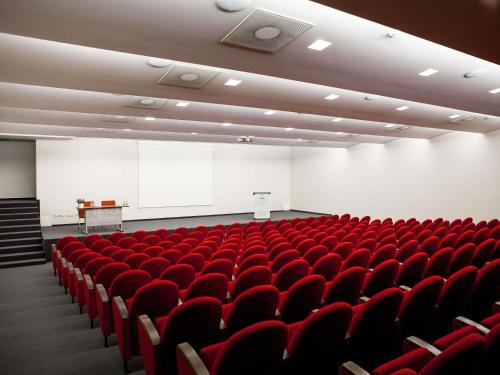 Zona business o sala de conferencias en Mercure Palanga Vanagupe Resort & SPA