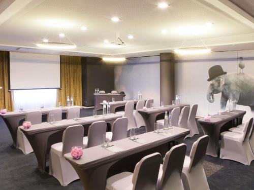 Бизнес-центр и/или конференц-зал в Le Louise Hotel Brussels - MGallery Collection