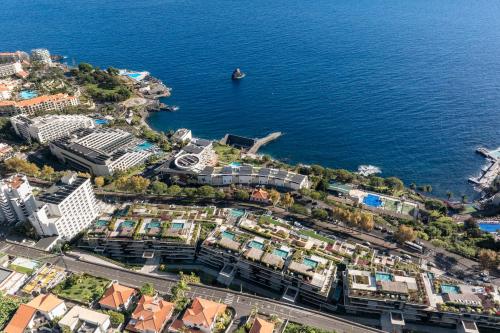 OceanView Pearl Varino by Holiday Rental Madeira