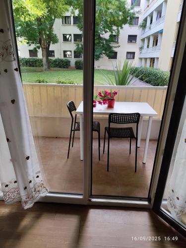 Chambre tout confort dans logement proche de la gare