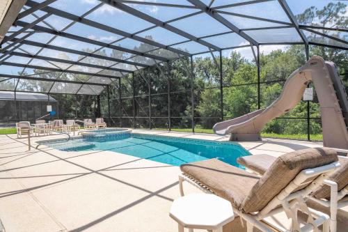 Waterslide 6 bed Lux Villa Emerald Island photo 4