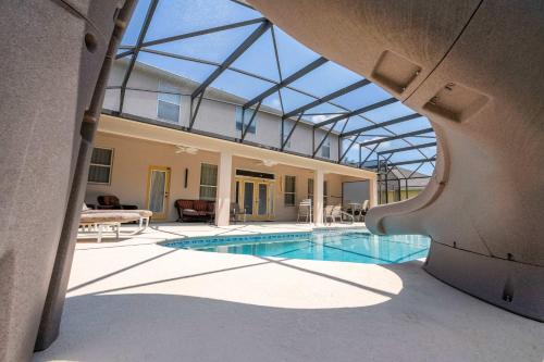 Waterslide 6 bed Lux Villa Emerald Island photo 30