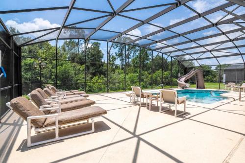 Waterslide 6 bed Lux Villa Emerald Island photo 38