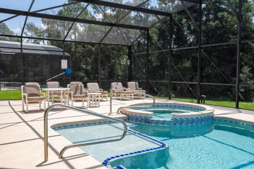 Waterslide 6 bed Lux Villa Emerald Island photo 35