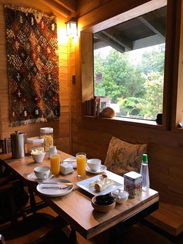 Jídlo v penzionu – hostince nebo okolí