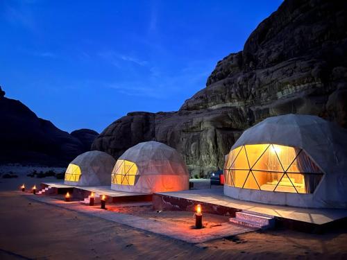Scarlet Luxury Camp Wadi Rum
