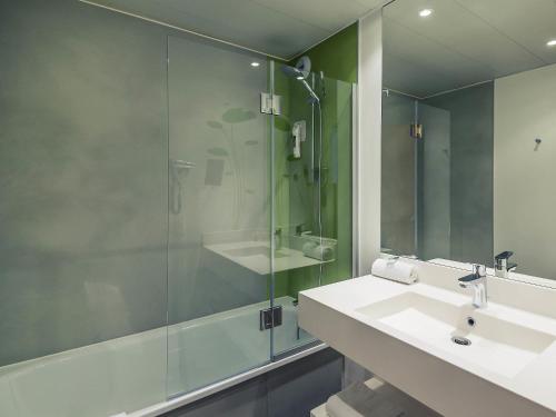 Ένα μπάνιο στο Mercure Niort Marais Poitevin
