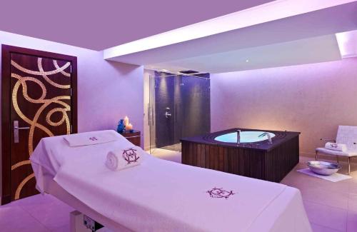 Спа и/или другие оздоровительные услуги в Sofitel Legend Old Cataract