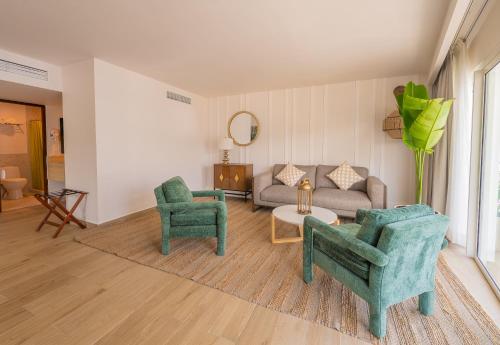 Χώρος καθιστικού στο Hotel Amares Acapulco