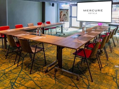 Бизнес-центр и/или конференц-зал в Mercure Paris Centre Tour Eiffel