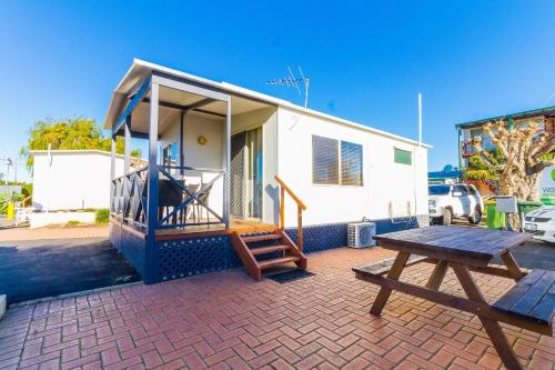 Μπαλκόνι ή βεράντα στο BIG4 Bunbury Riverside Holiday Park