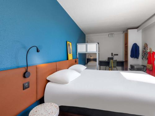 Cama o camas de una habitación en ibis Auch