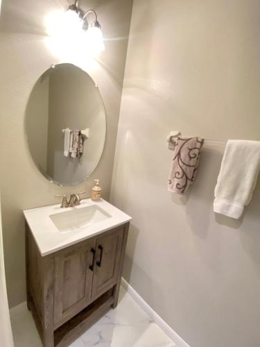 Modern Tropical Family Retreat near Legoland, Disney, Universal and Bok Towers photo 12