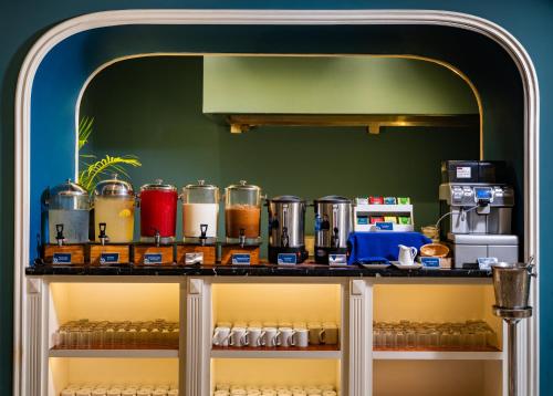 Tetera y cafetera en Bel Marina Hoi An Resort