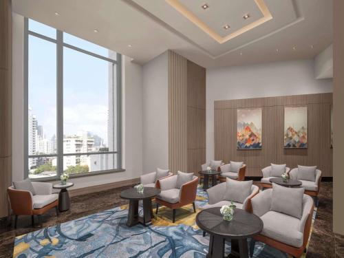Ruang duduk di Sofitel Bangkok Sukhumvit