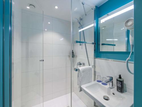 Ванная комната в ibis budget Hamburg St Pauli Messe - neu renoviert