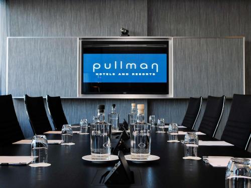 Zona business o sala de conferencias en Pullman Eindhoven Cocagne