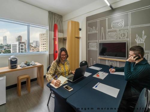 Телевизор и/или развлекательный центр в ibis Sao Paulo Morumbi