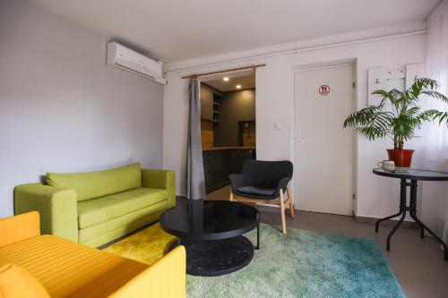 Χώρος καθιστικού στο Mures Stay Condo
