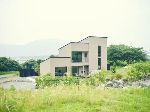 Gallery image of Kakoi 雪嶺-SETSUREI- in Fujikawaguchiko