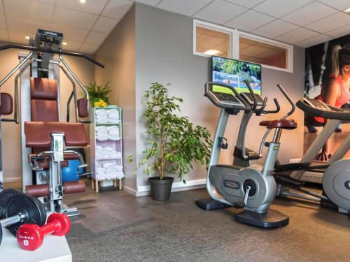 Фитнес-центр и/или тренажеры в ibis Styles Strasbourg Stade de la Meinau