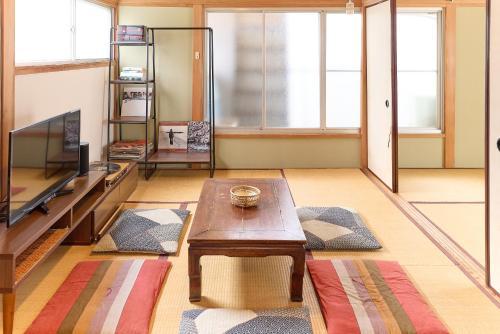 Otsuka House by Tranova