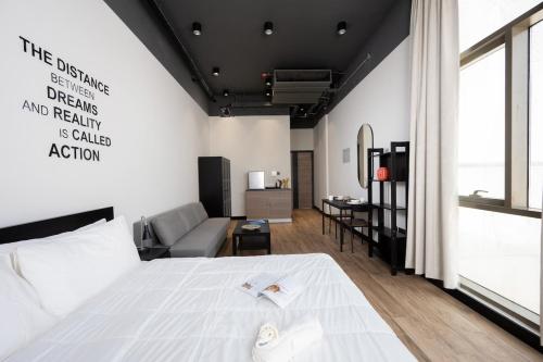 Gallery image of Classic Charm Studio by Spacey in Duqm 88 in Duqm