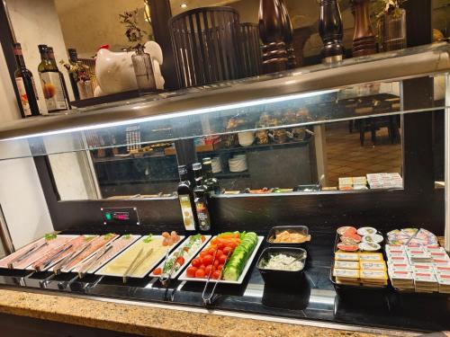 ホテルの敷地内または近くでの食事または食べ物