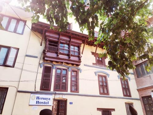 Heranya hostel