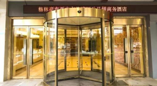 Φωτογραφία από το άλμπουμ του GreenTree Inn Xi'an Terracotta Warriors Huaqing Pool Metro Station στη Σιάν