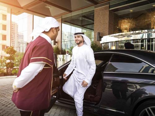 Гости Grand Mercure Majlis Residences Abu Dhabi