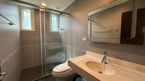 Ένα μπάνιο στο Elephant Garden Homestay