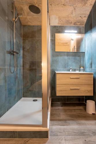 Bel appartement moderne centre ville Bordeaux - proche tram