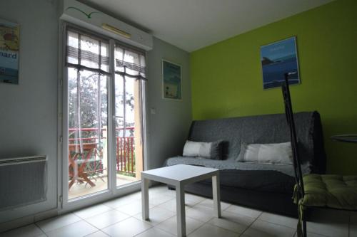 Apartment 10 minutes from the beach - balcony