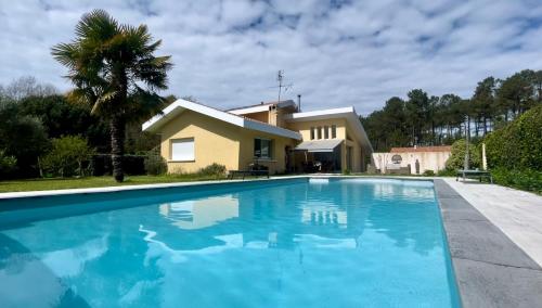 Belle Villa d'architecte entre lac et océan